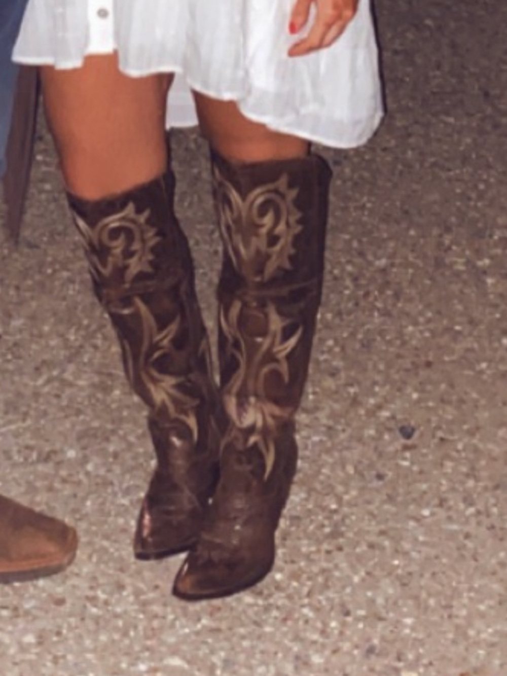Dan Post Brown Leather Embroidered Knee-High Cowboy Boots Women's Size 8.5 EUC - Picture 7 of 7